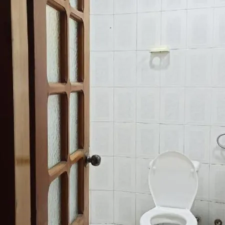 Tag 호스텔 티라나