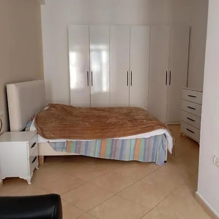 Tag 2 Hostel Tirana