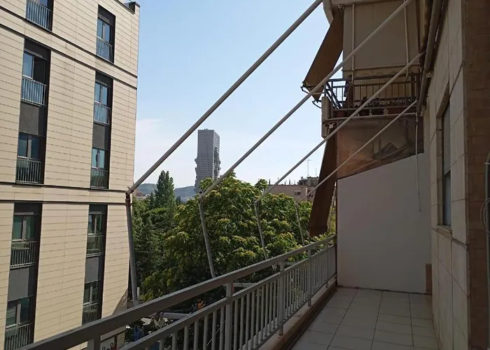 Tag 2 Hostel * تيرانا