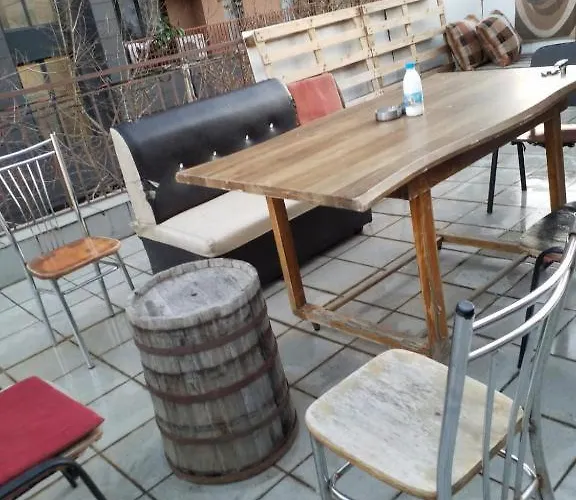 بيت شباب Tag 2 Hostel *